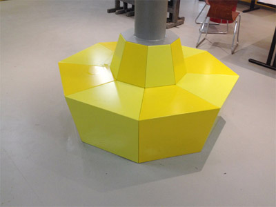 Sitzbank Schule Sonderanfertigung nicht brennbar A2