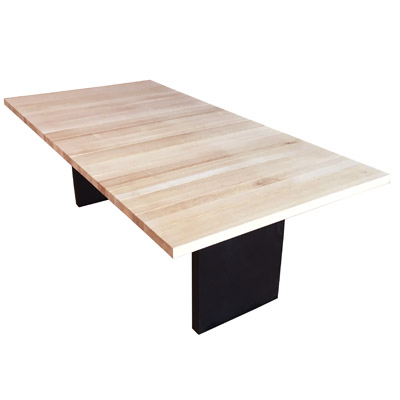 XXL Tisch Knut mit eingefrästen Stahlbändern